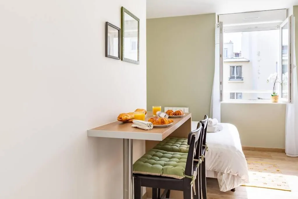 Cosy: Tevennec - Joli Studio Proche Des Facs Et Du Centre-Ville/ 100M Du Bus Brest 0*,
